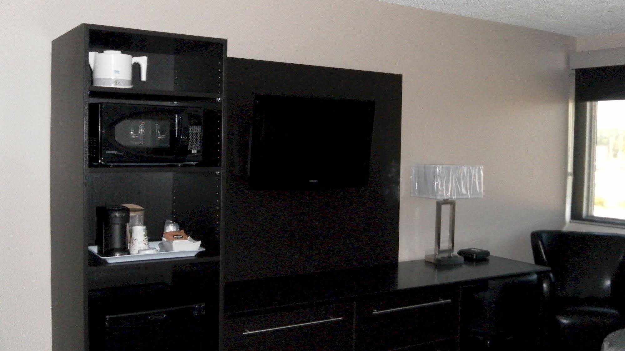Stampeder Inn Ponoka Εξωτερικό φωτογραφία